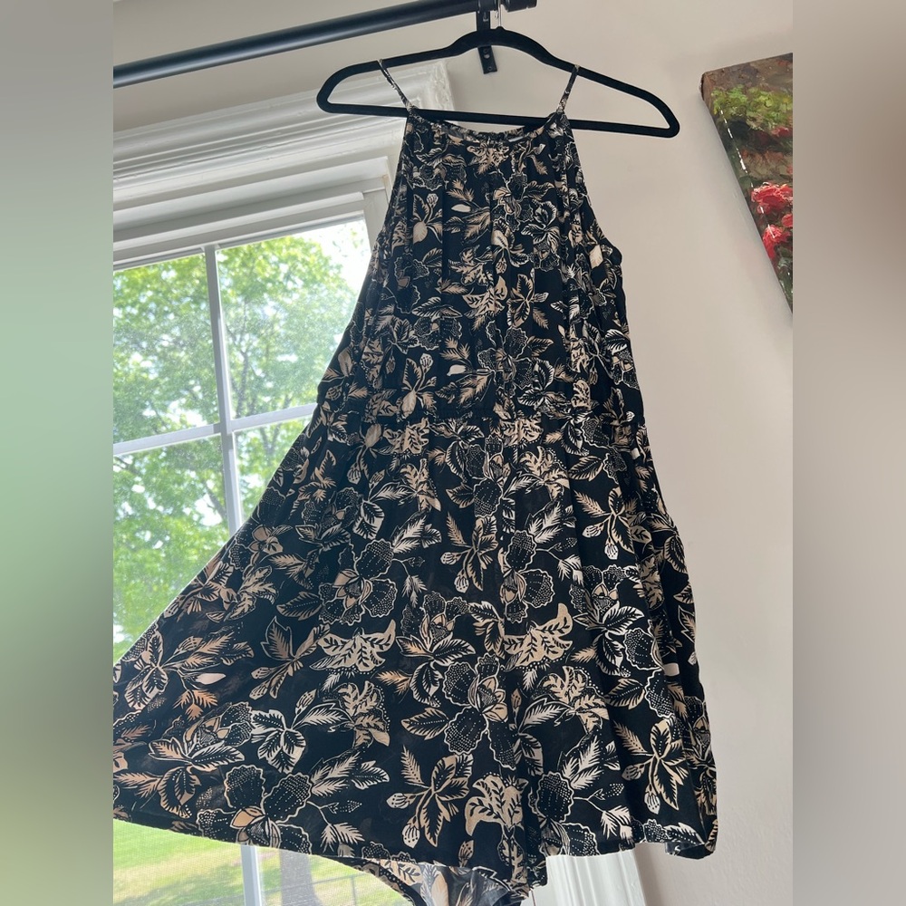 Old Navy Women Floral Summer Shorts Romper size M